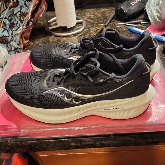 Saucony Black Power Run Plus Size 10 New Condition Running Shoes - Picture 1 of 8